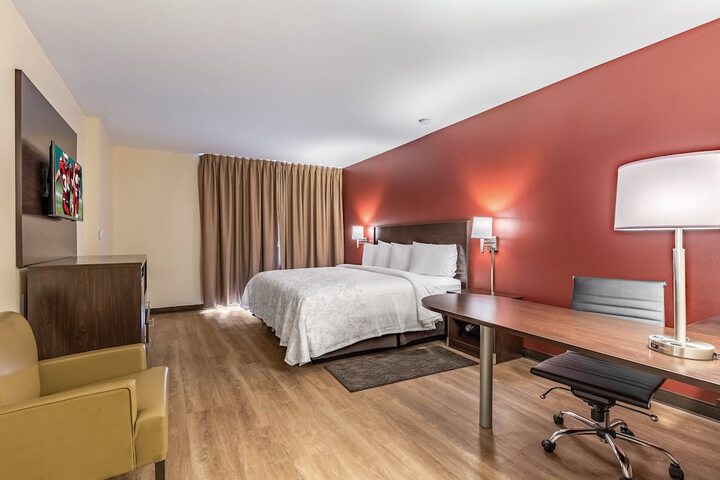 Room 17 of 35
