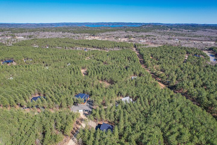 Near New Casino: Broken Bow Cabin w / Hot Tub