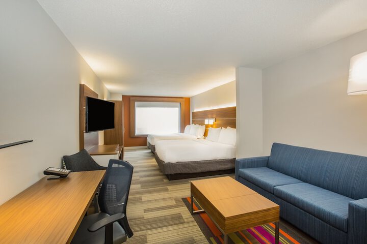 Room 33 of 44
