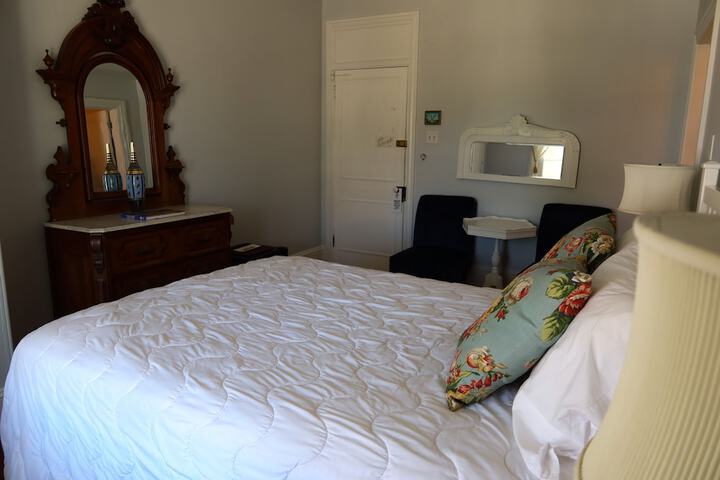 Room 43 of 57