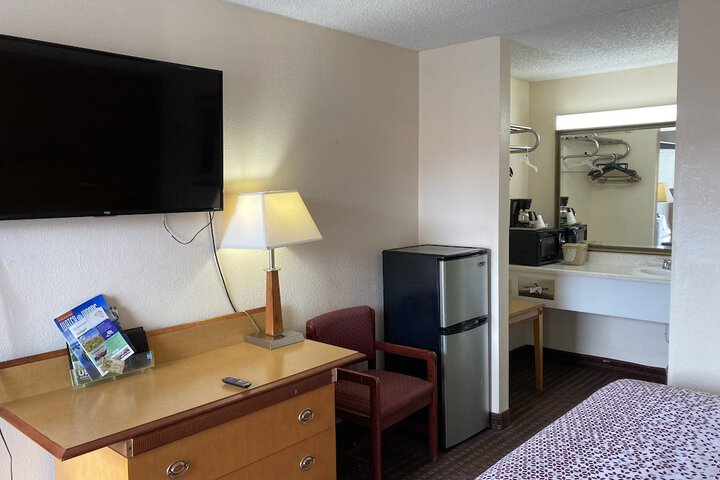 Room 15 of 54