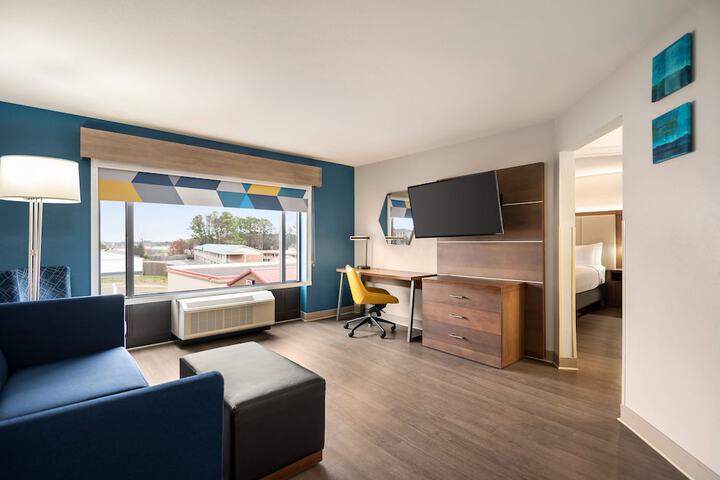 Room 20 of 38