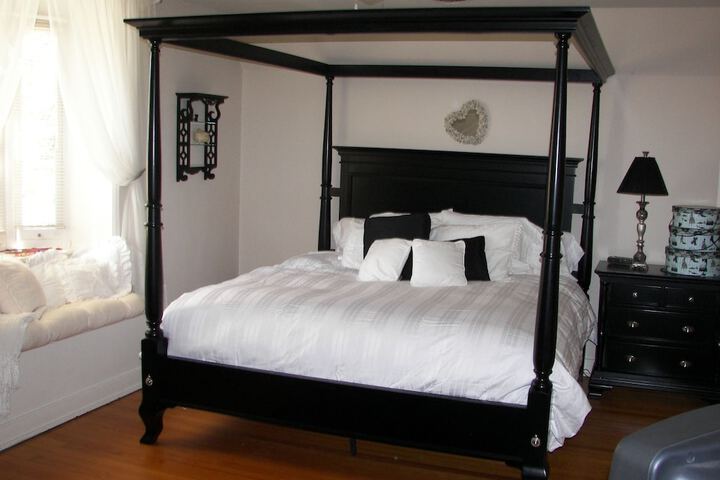 Room 27 of 52