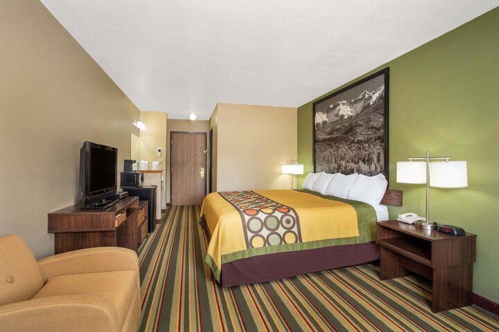 Room 19 of 21