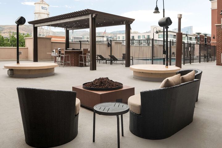 Terrace/Patio 100 of 103