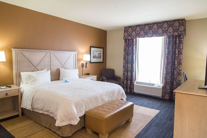 Room 14 of 65