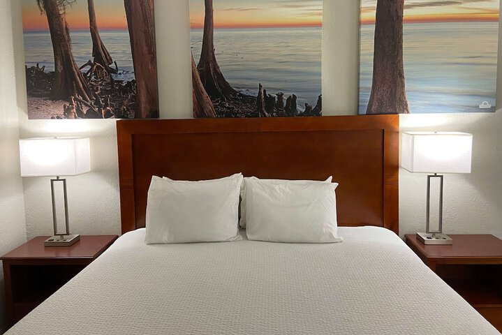 Room 10 of 21