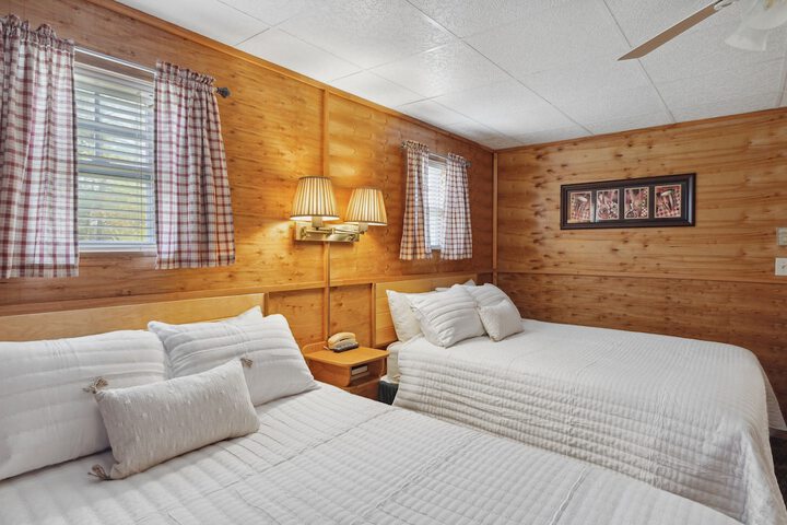 Room 13 of 25