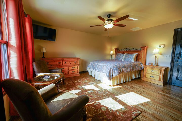 Hidden Meadows B & B