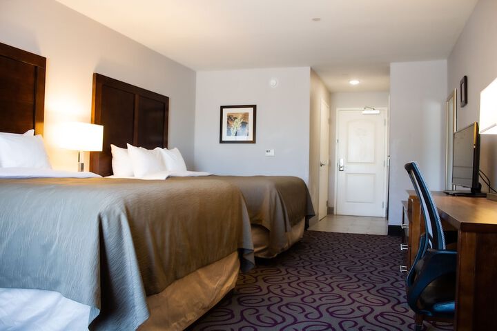 Room 33 of 49
