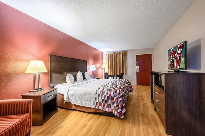 Room 17 of 32