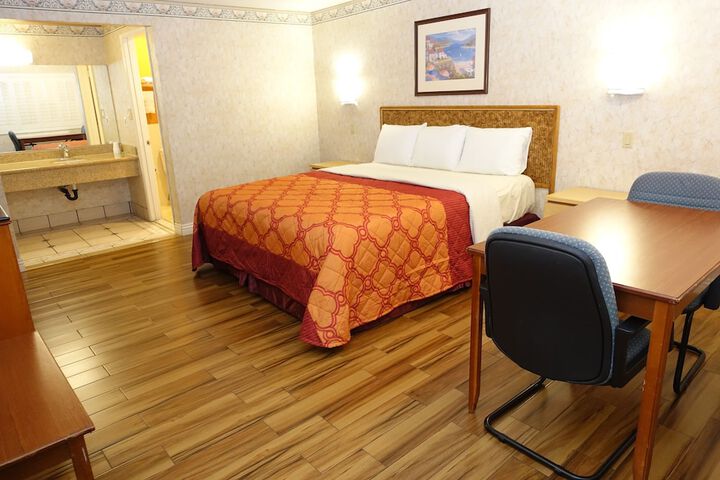 Room 50 of 58