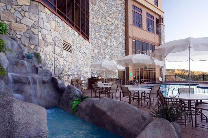 Pool 5 of 30