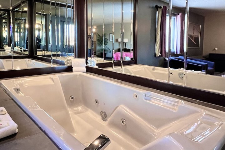 Hot Tub 59 of 59