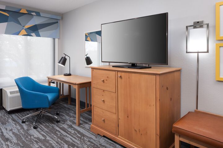 Room 19 of 28