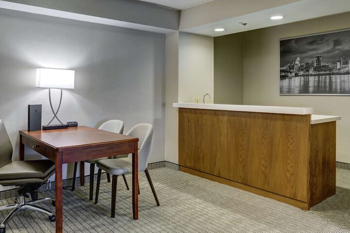 Embassy Suites by Hilton Cincinnati RiverCenter