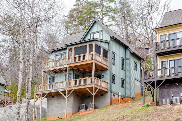 Game Room & Wraparound Decks: Cullowhee Home!