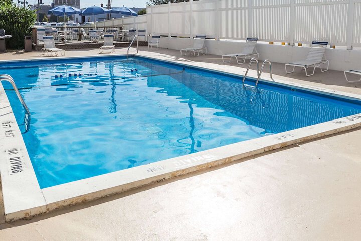 Pool 4 of 43