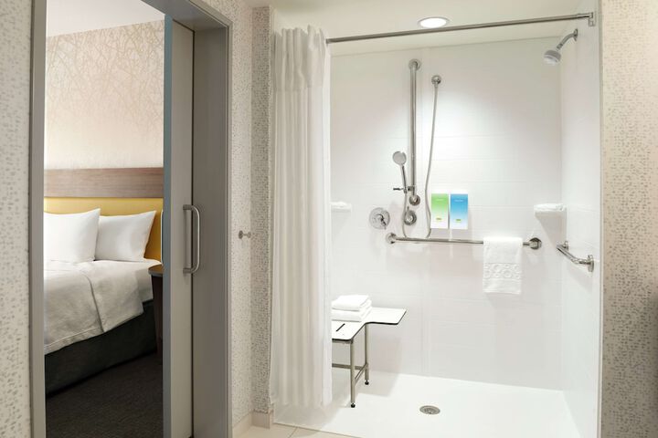Room 37 of 51