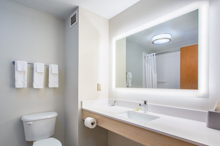 Room 20 of 38