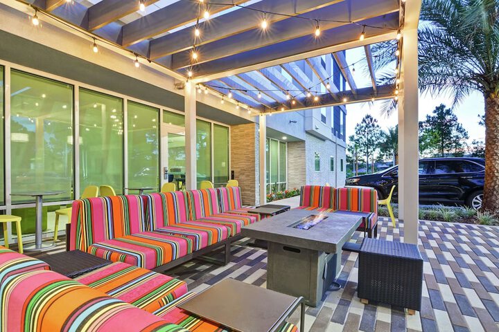 Home2 Suites by Hilton Jacksonville-South / St. Johns Town Ctr