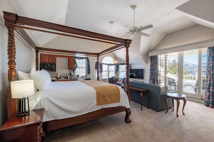 Nordic Village Resort