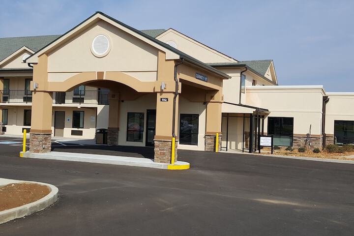 Baymont by Wyndham Clarksville