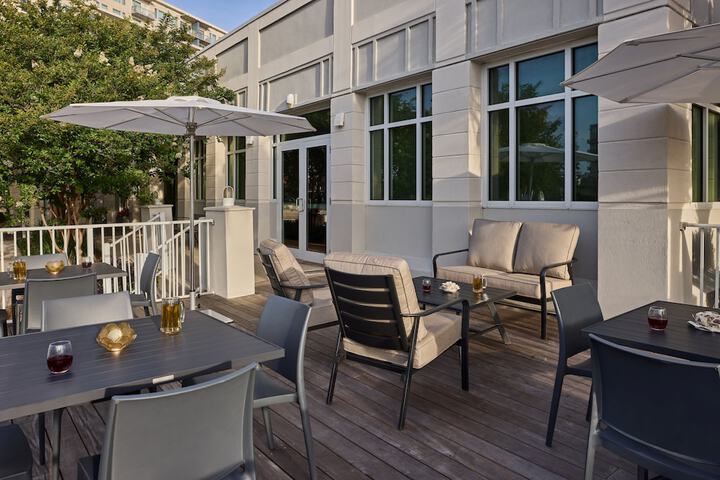 Terrace/Patio 37 of 38