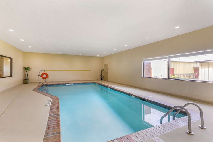 Best Western Franklin Town Center Hotel & Suites