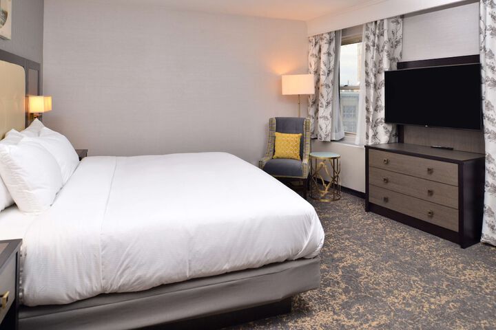 DoubleTree by Hilton Utica