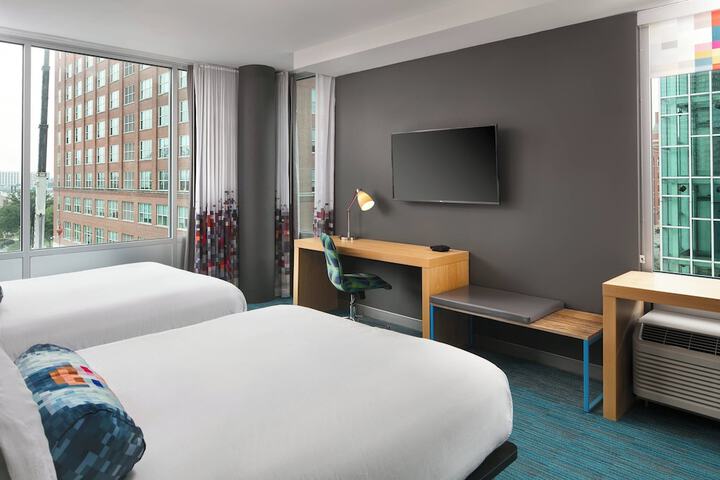 Room 21 of 57