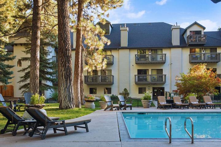 Chateau Big Bear Boutique Hotel BW Signature Collection