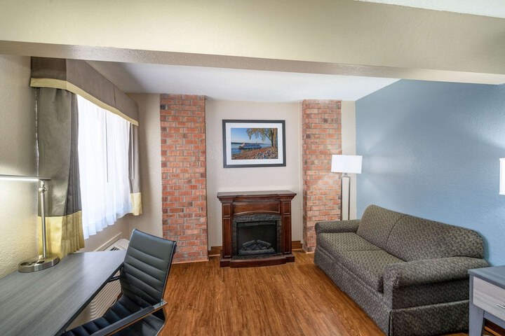 Room 14 of 26