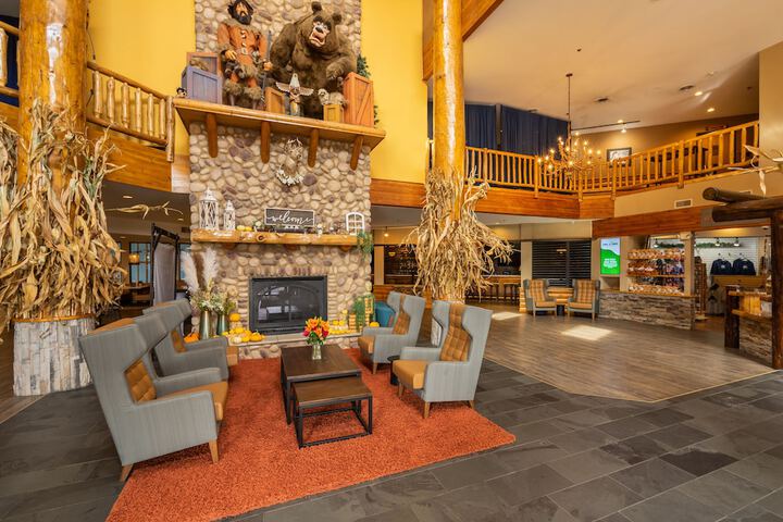 Hotel Interior 10 of 43