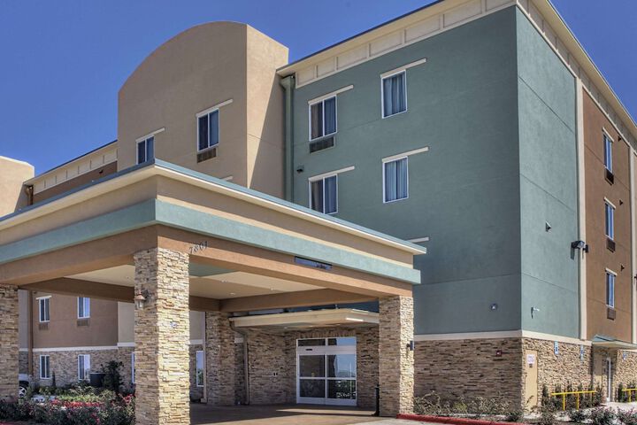 Hotel 2 of 35