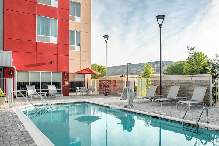 Pool 3 of 34