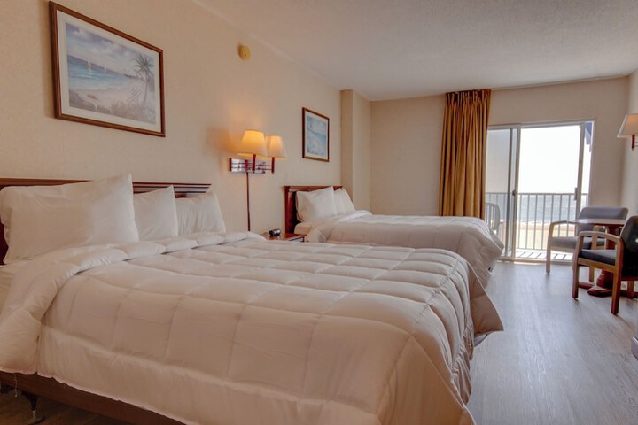 Room 7 of 32