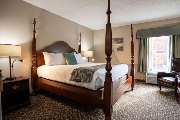 Room 14 of 30
