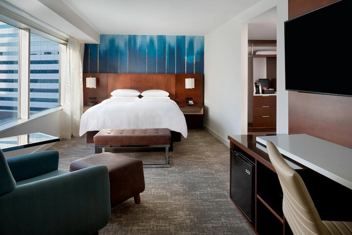 Room 31 of 76