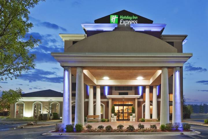 Hotel 7 of 57