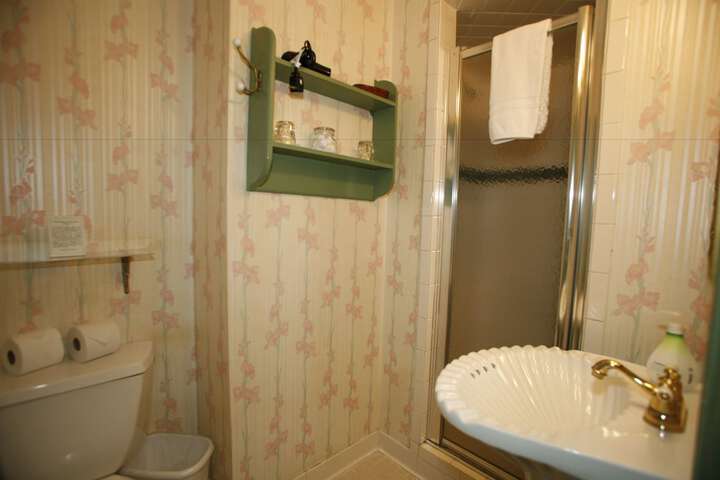 Room 22 of 37