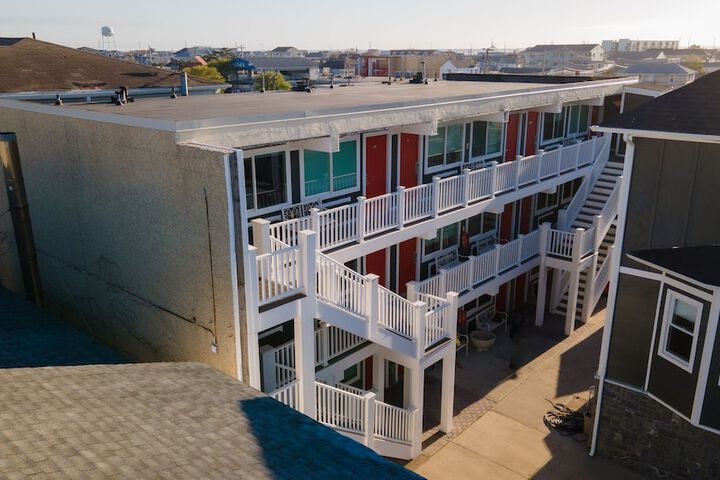 Hotel 5 of 70