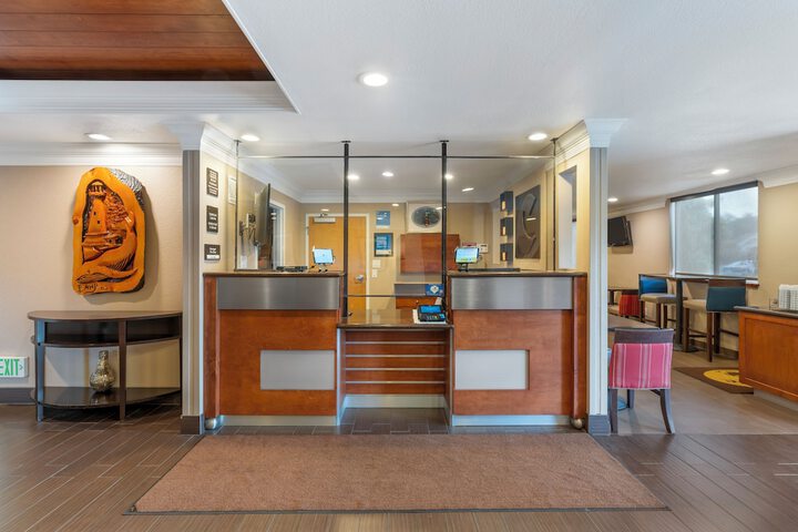 Hotel Interior 10 of 42