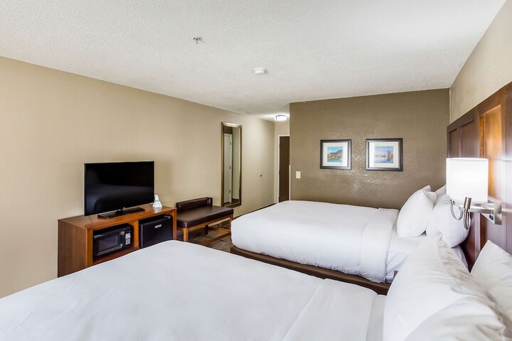 Room 20 of 39