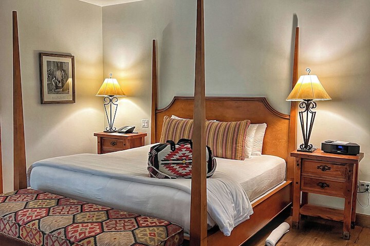 Hermosa Inn
