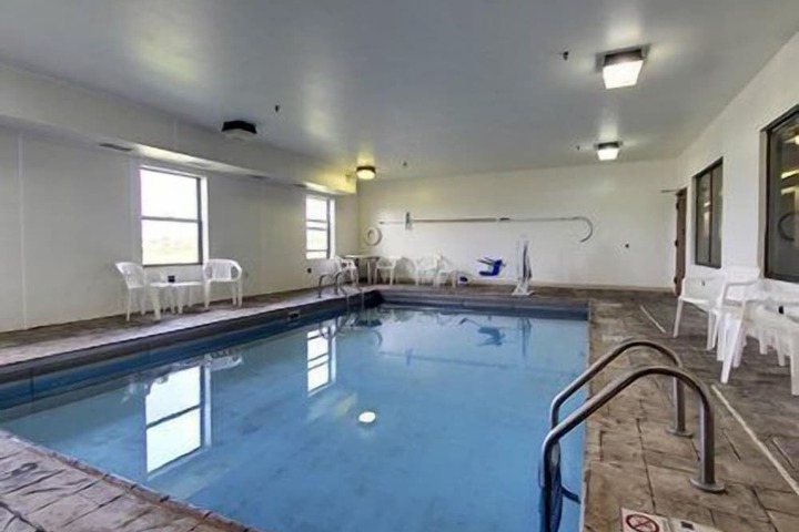 Pool 2 of 18