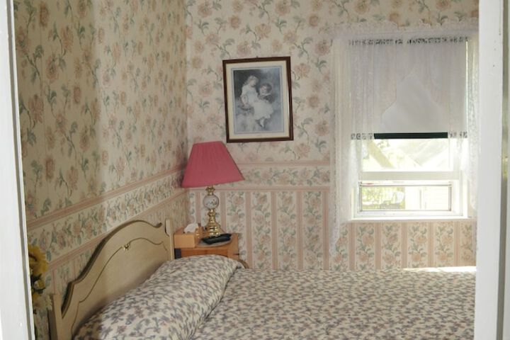 Room 65 of 84