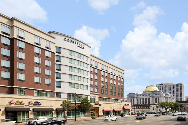Hotel 4 of 39