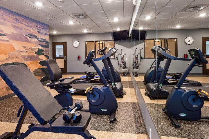 Health and Fitness 30 of 33