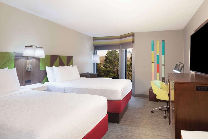 Room 20 of 28